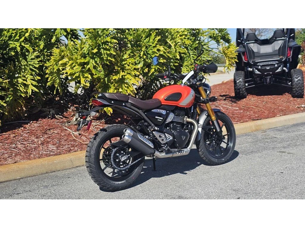 2026 Triumph Scrambler 400 X Baja Orange/aluminium
