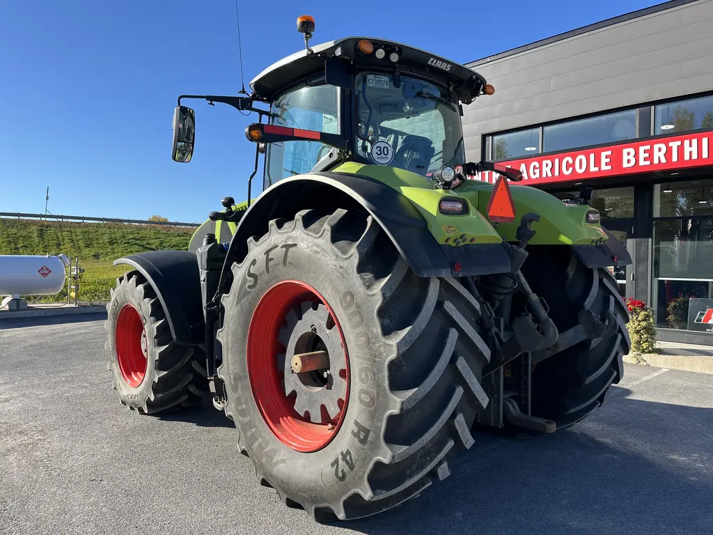 2022 Claas Axion 960