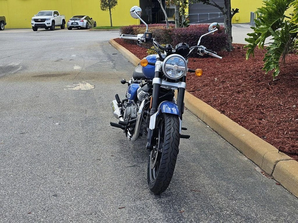 2024 Royal Enfield Super Meteor 650 Astral Blue