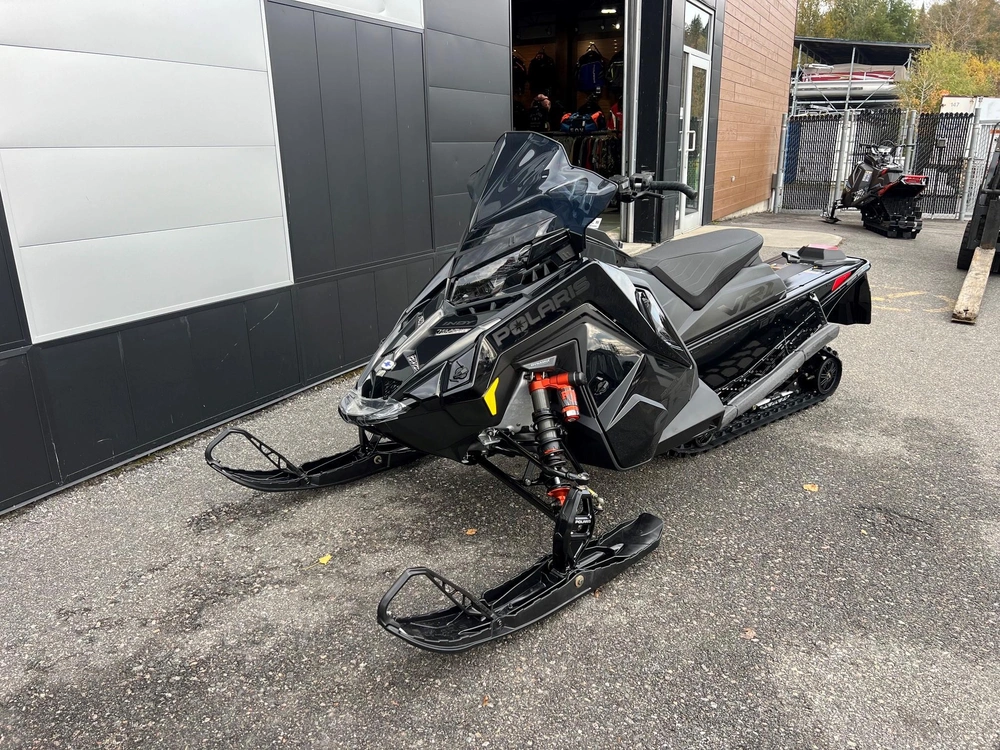 Polaris 9r Indy Vr1 Dynamix 137 2027 alt
