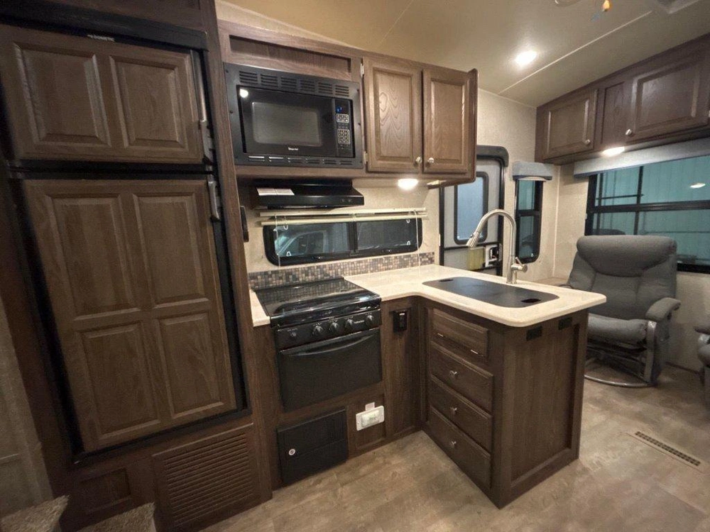 Rockwood Ultra Lite 2440bs 2018