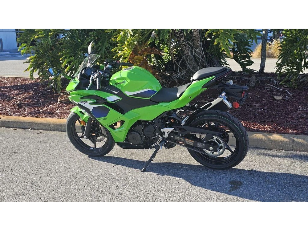 2026 Kawasaki Ninja® 500