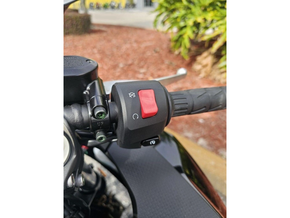 2026 Kawasaki Ninja® 500 Metallic Flat Spark Black