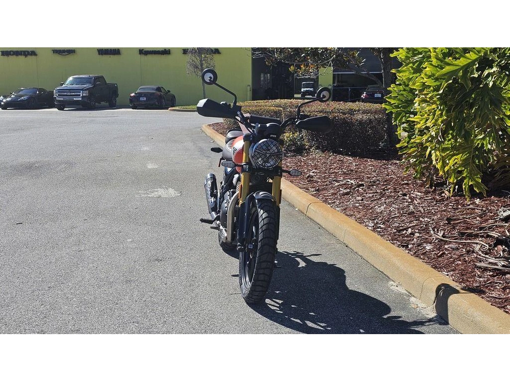 2026 Triumph Scrambler 400 X Baja Orange/aluminium