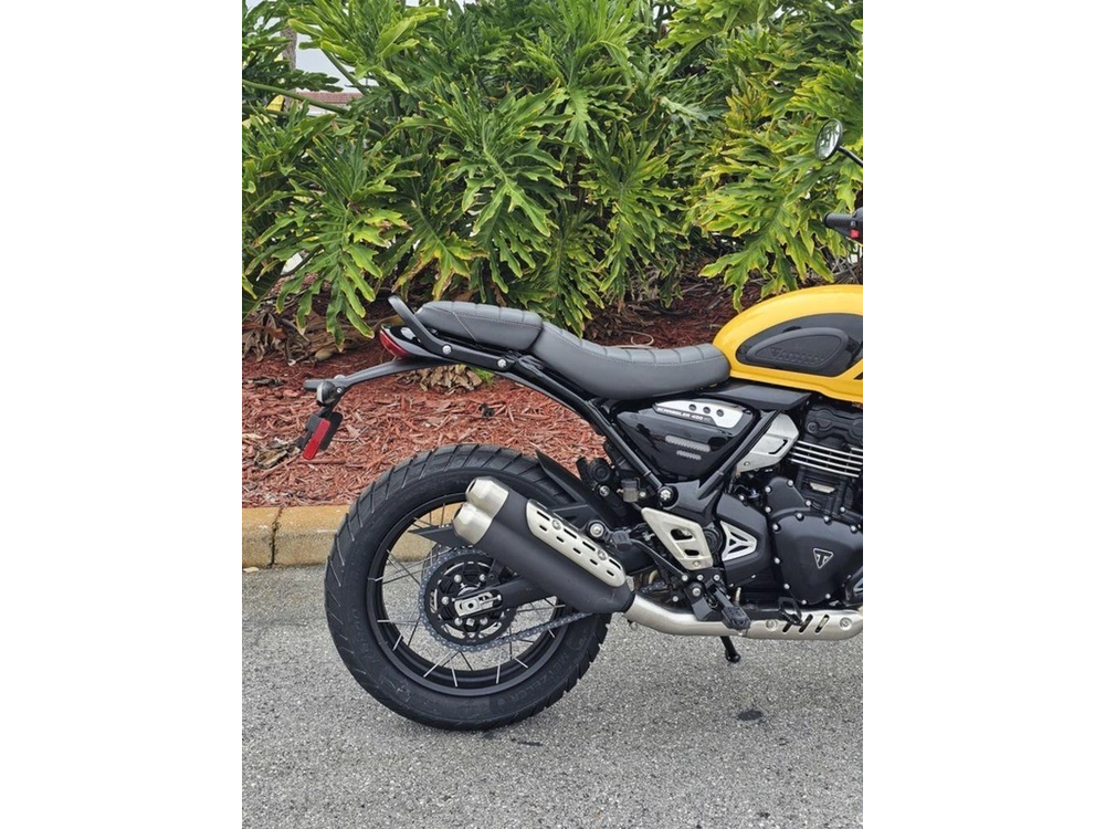 2026 Triumph Scrambler 400 Xc Racing Yellow