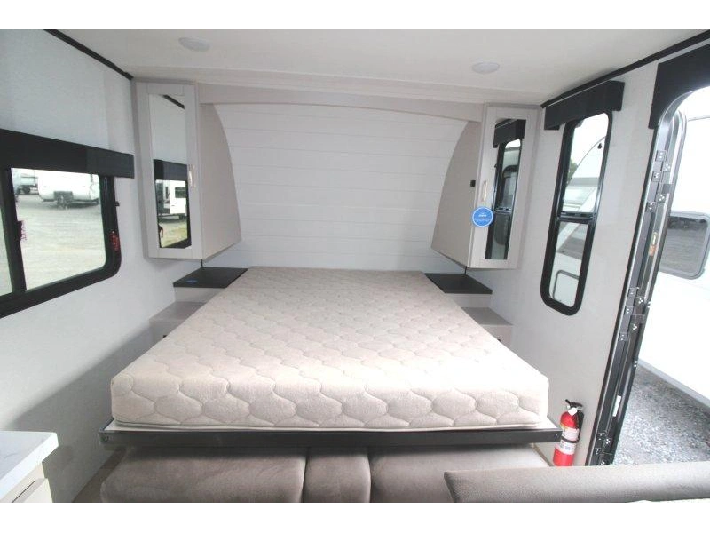 2027 Jayco Jay Feather 15mrb