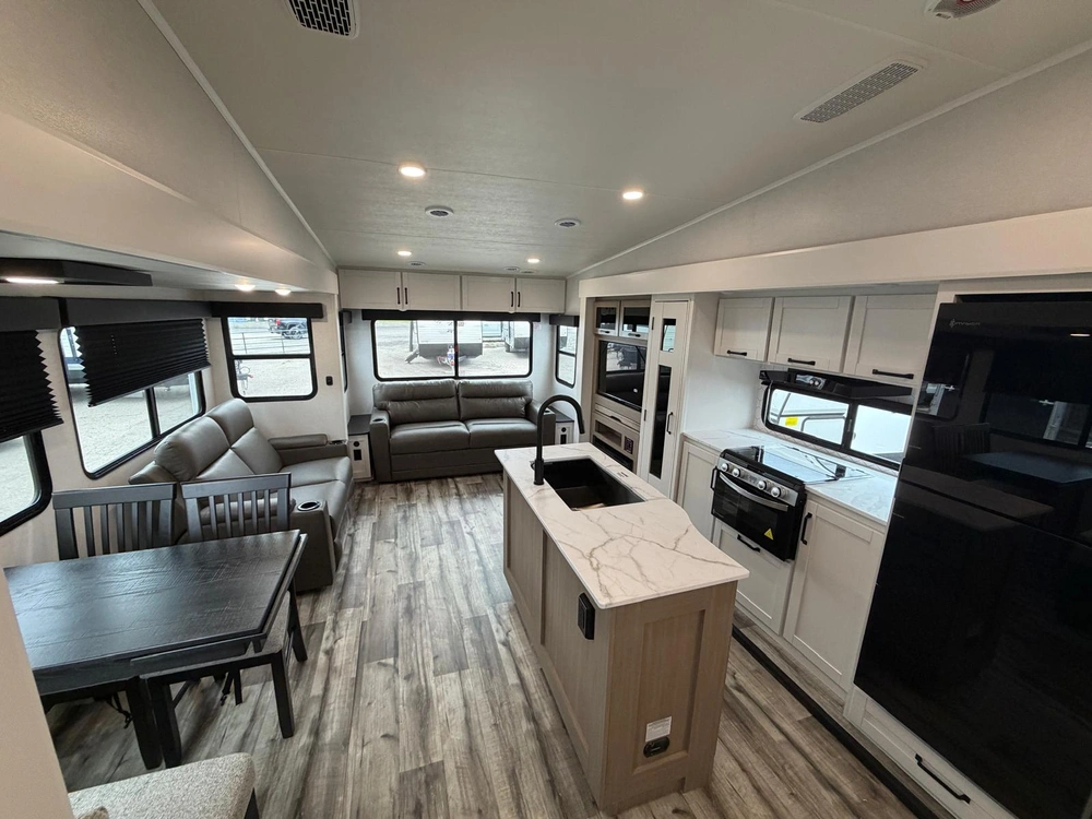 2027 Open Range Roamer Light Duty 29rlts alt