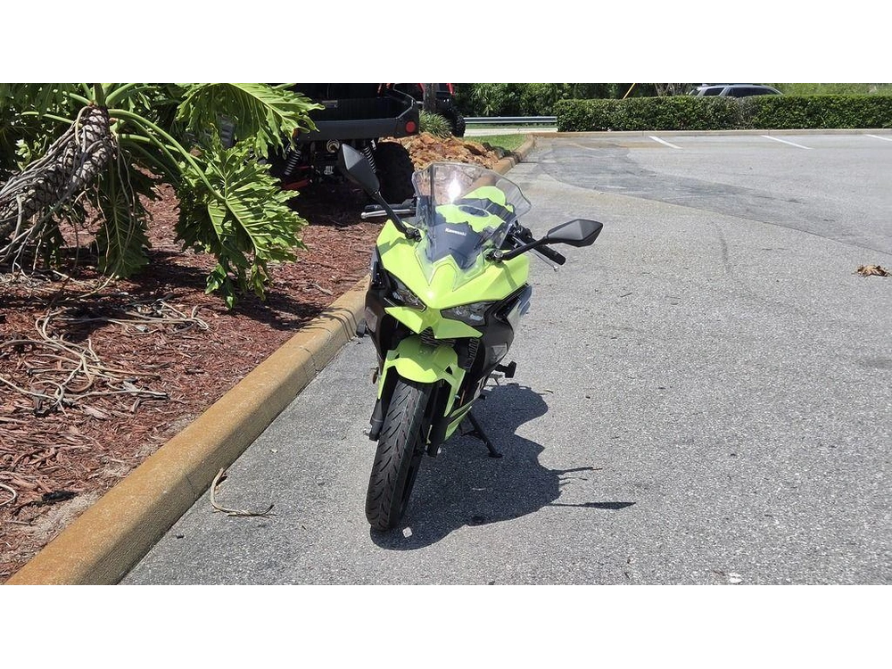 2026 Kawasaki Ninja® 500 Se Abs