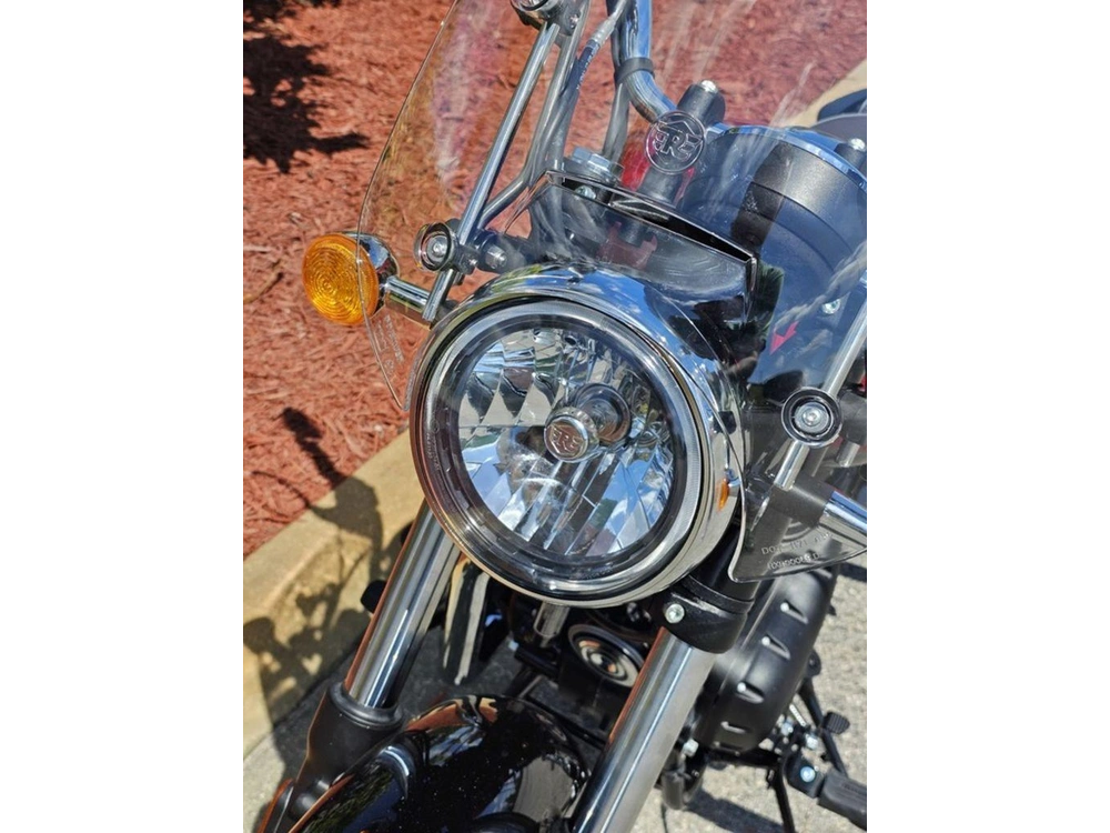 2024 Royal Enfield Meteor 350 Supernova Red