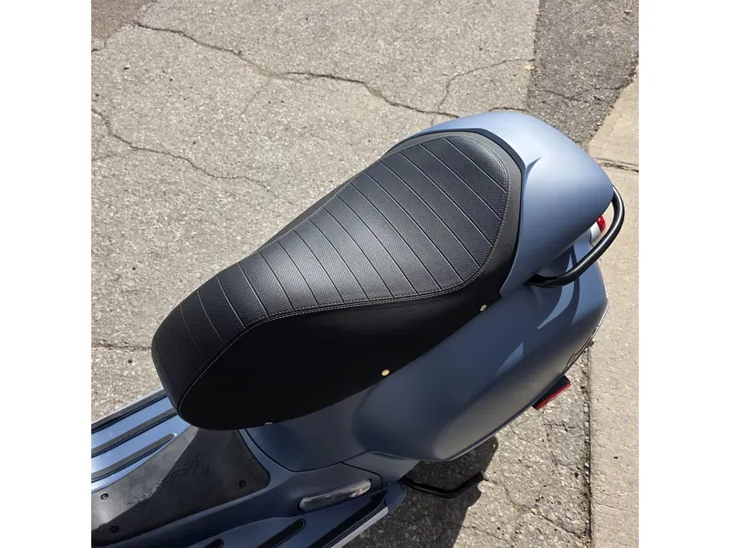 Vespa GTV Officina 8 310 2027
