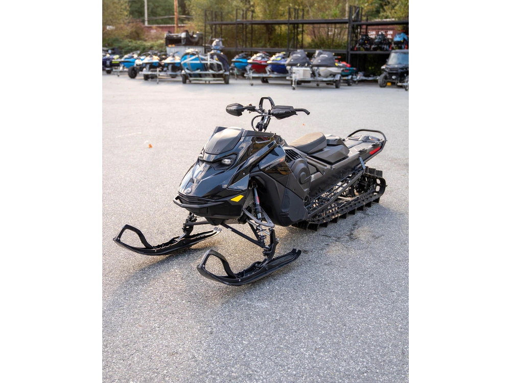 2026 Ski-doo Summit X 154 3" 850 Etec 10.25 Screen With Shot (black)