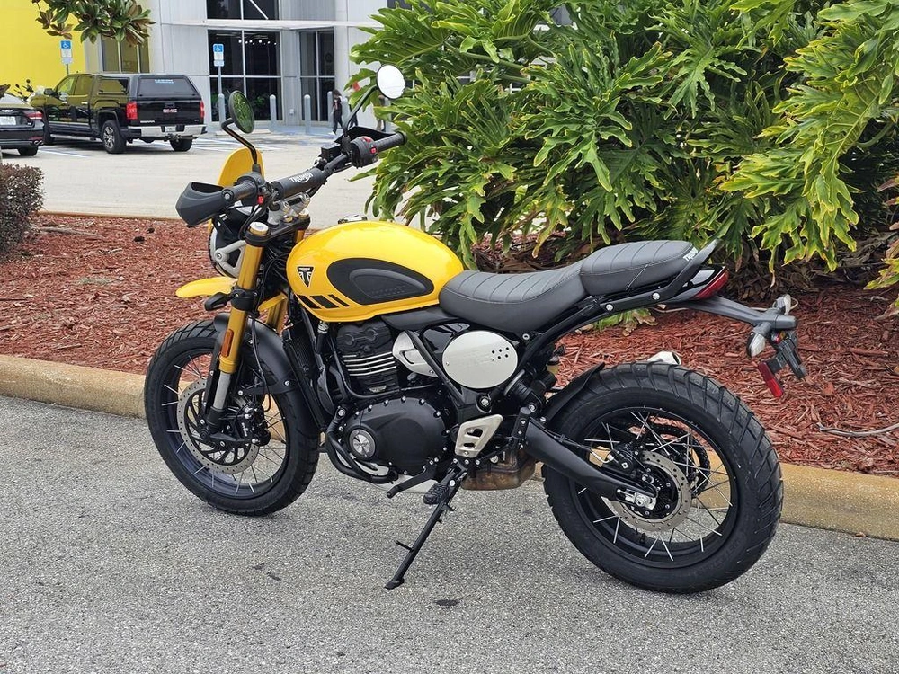 2026 Triumph Scrambler 400 Xc Racing Yellow