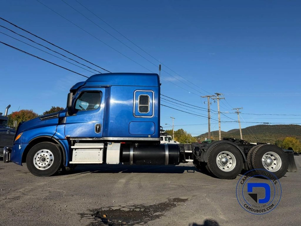 Freightliner Cascadia 2023 alt