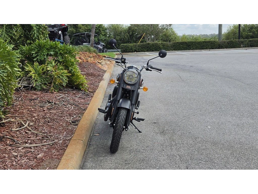 2027 Royal Enfield Bullet 350 Black Gold