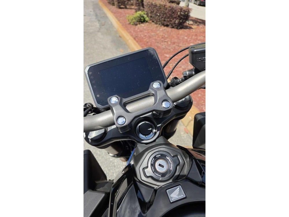 2026 Honda Cb650r E-clutch