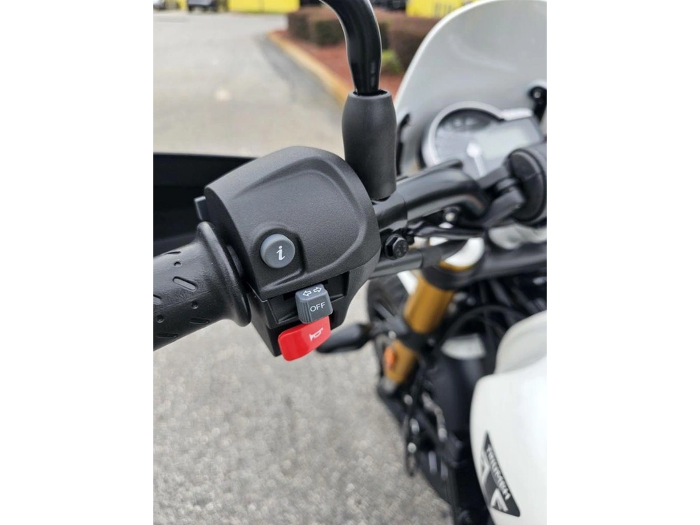 2026 Triumph Scrambler 400 Xc Vanilla White
