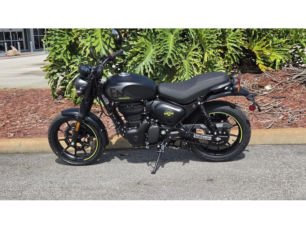 2027 Royal Enfield Hunter 350 Graphite Grey