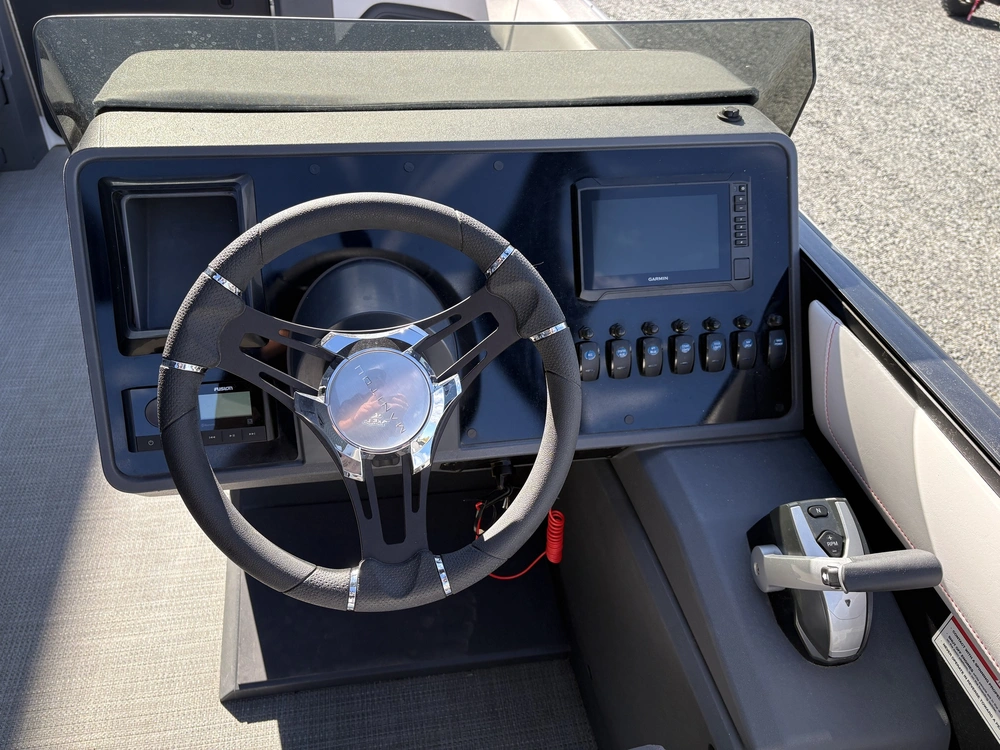 2025 Manitou Cruise 22 Switchback Stealth