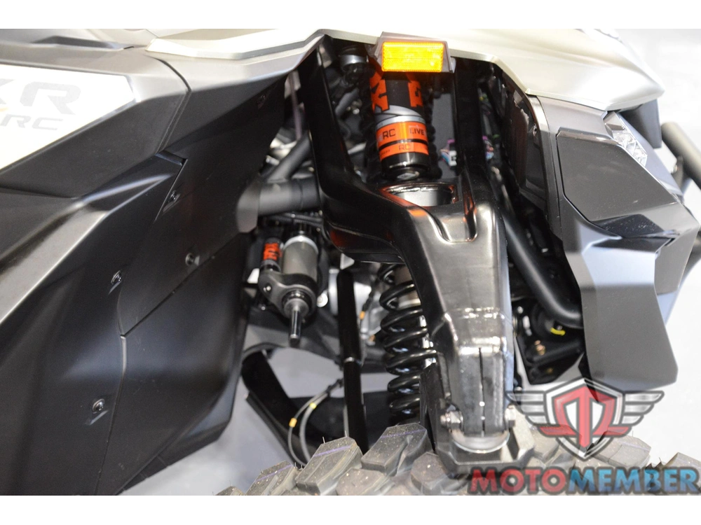 2027 Can-am Maverick R X Rc With Smart-shox 999t Dct