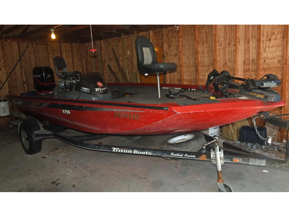 2003 Triton 176 Mag Bass Boat