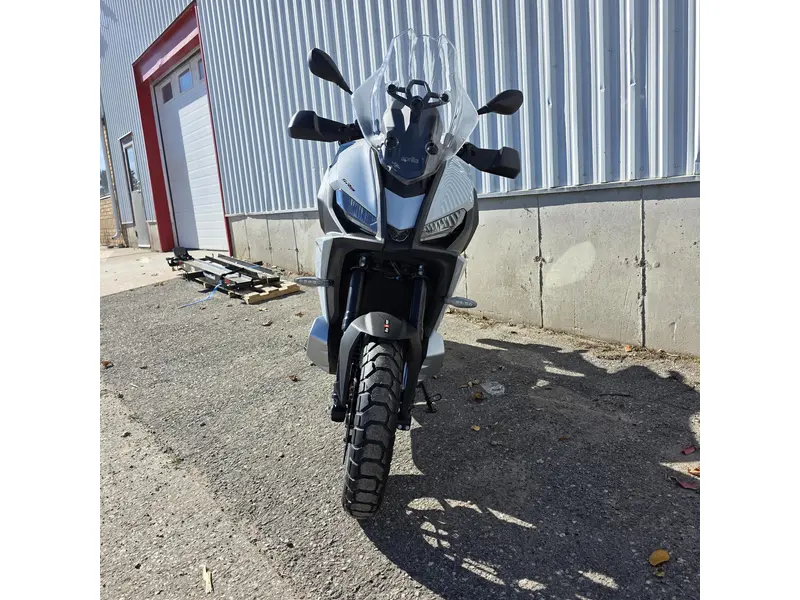 Aprilia SR GT 400 2027
