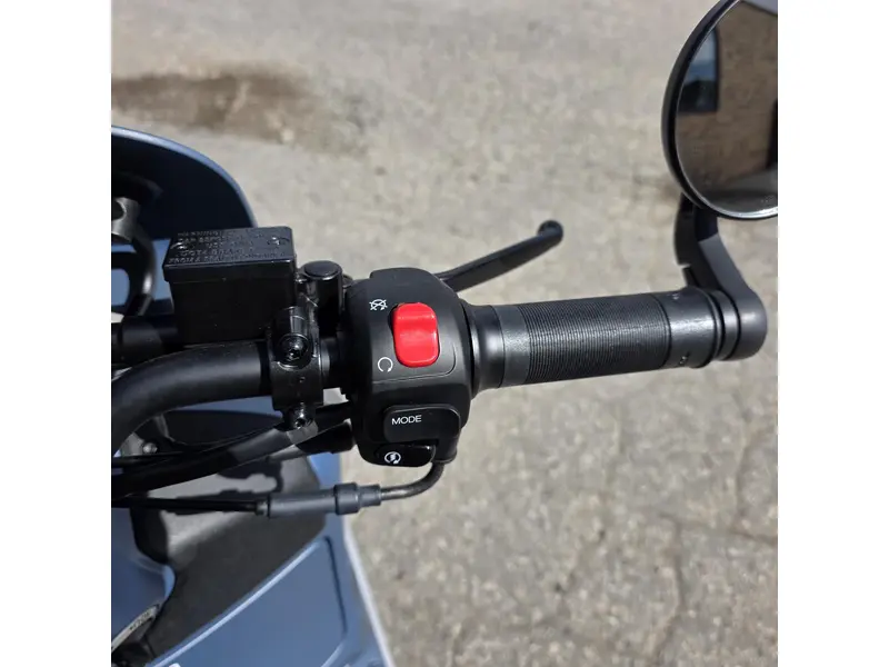 Vespa GTV Officina 8 310 2027