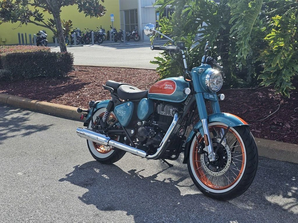 2026 Royal Enfield Goan Classic 350 Trip Teal