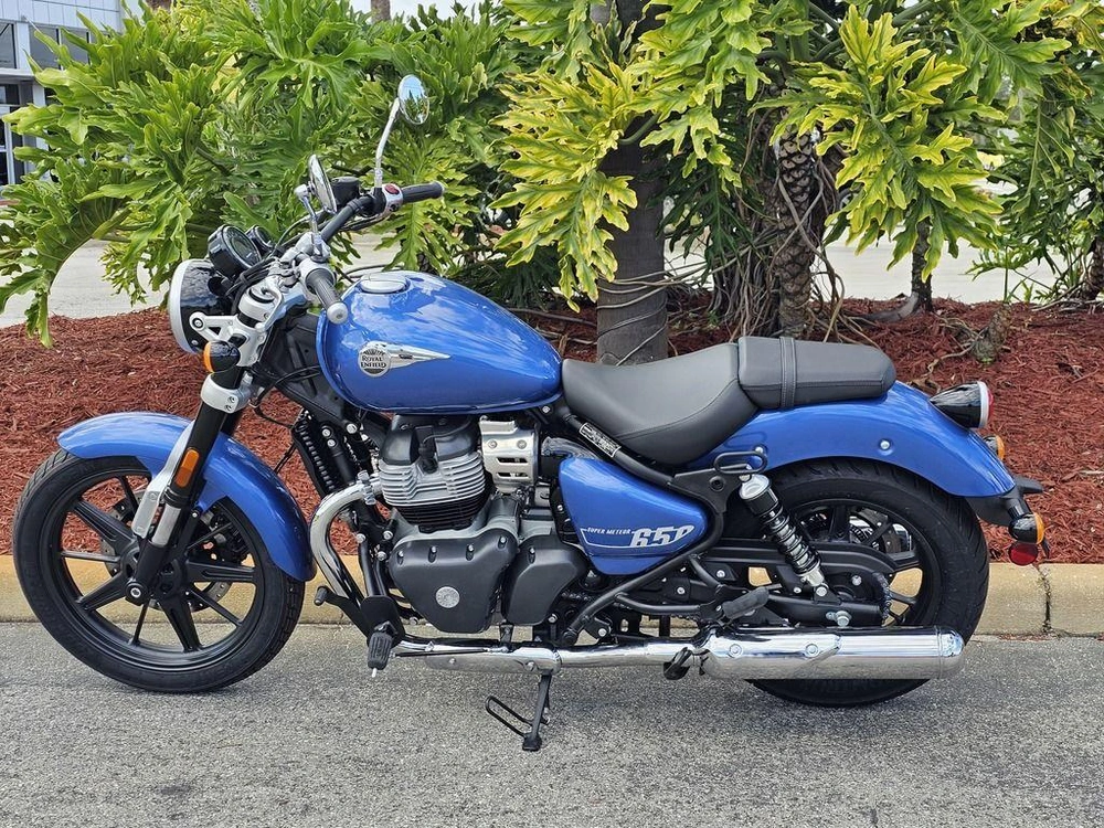 2024 Royal Enfield Super Meteor 650 Astral Blue
