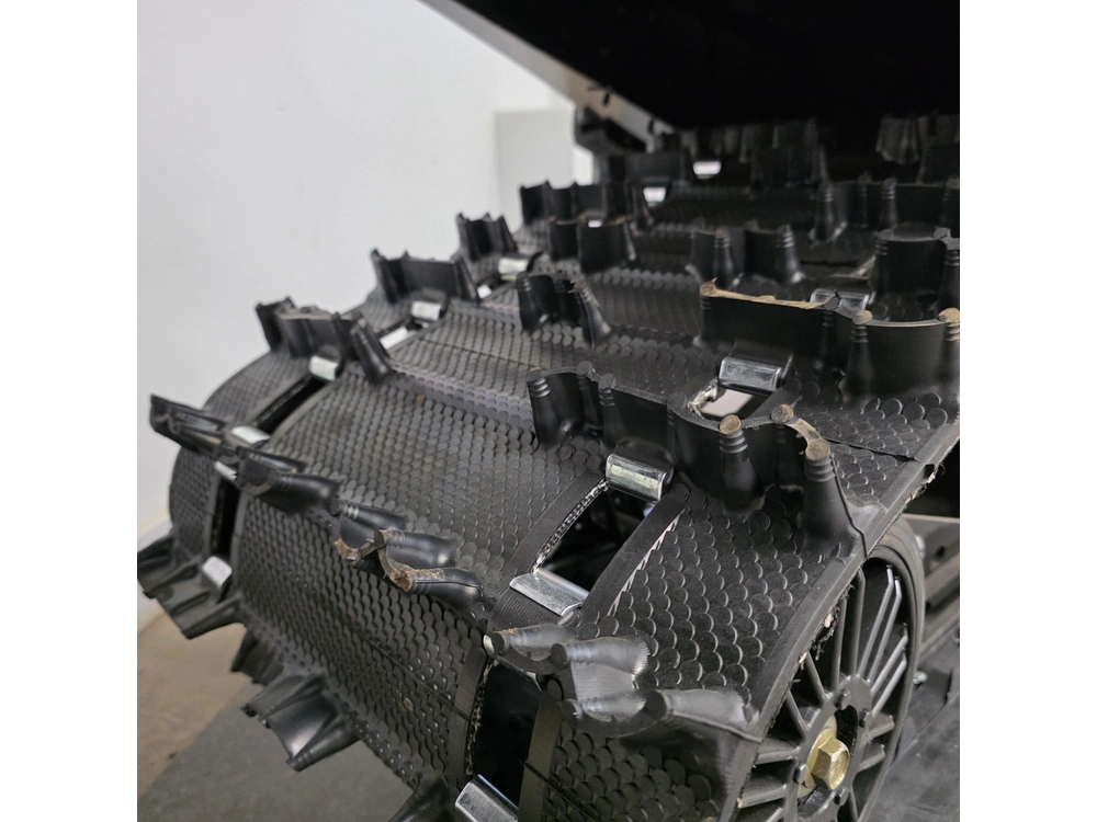 2027 Polaris Prostar S4 Indy Xc 137 alt