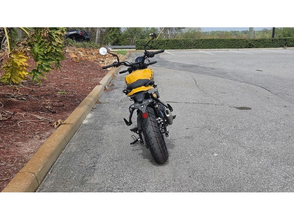 2026 Royal Enfield Guerrilla 450 Playa Black