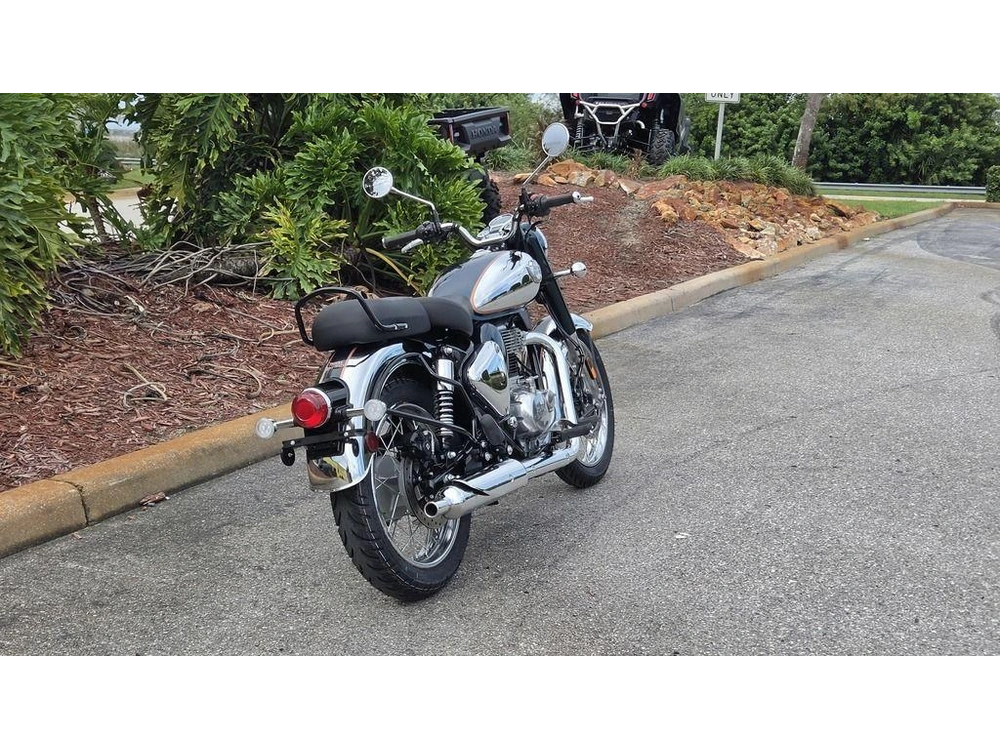 2027 Royal Enfield Classic 350 Emerald Green