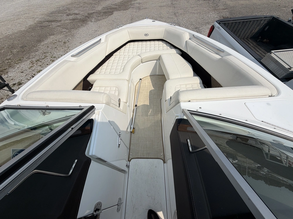 2017 Cobalt Boats Wss R5 Surf