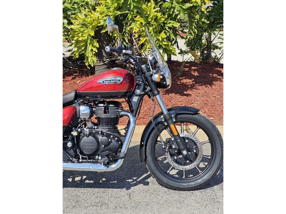 2024 Royal Enfield Meteor 350 Supernova Red
