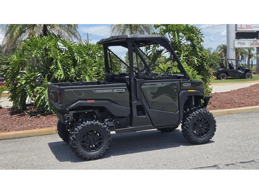 2026 Honda Pioneer 1000 Deluxe