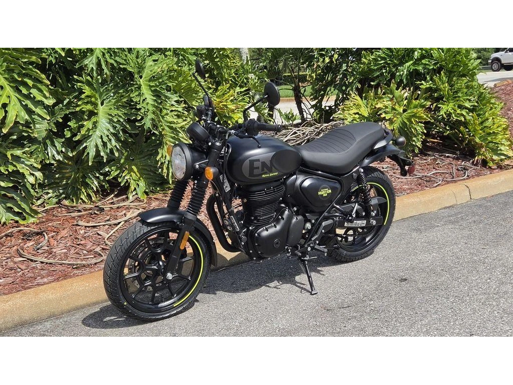 2027 Royal Enfield Hunter 350 Graphite Grey