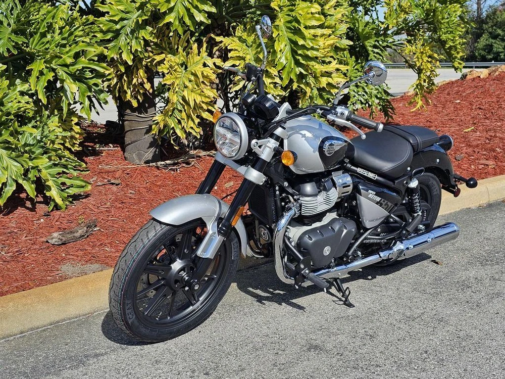 2024 Royal Enfield Super Meteor 650 Interstellar Grey