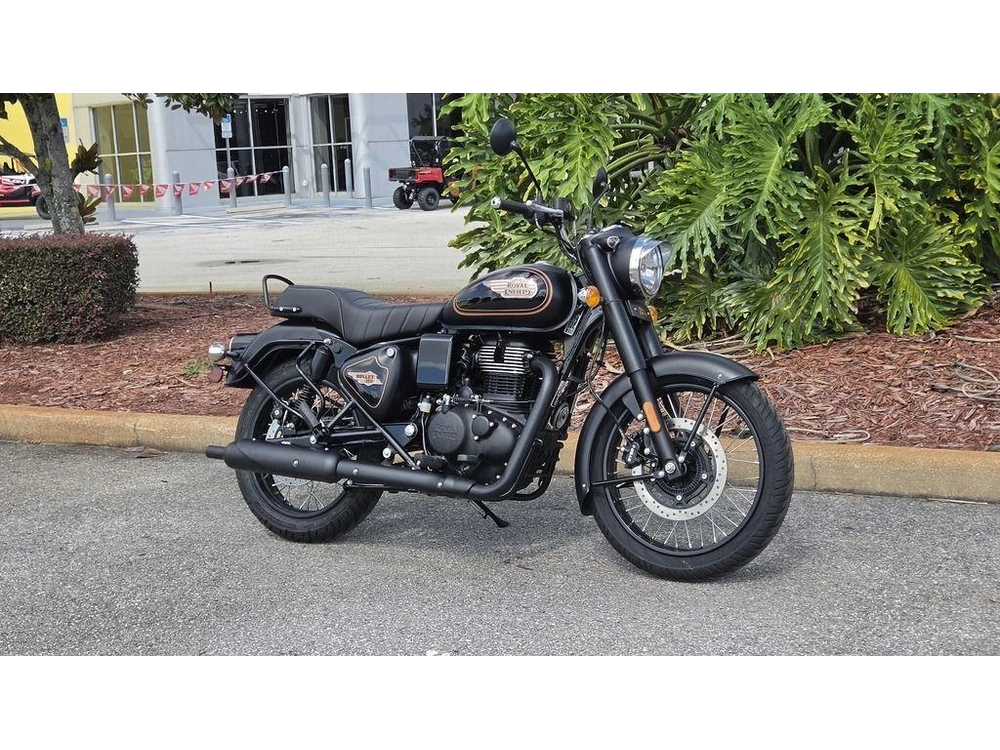 2027 Royal Enfield Bullet 350 Black Gold