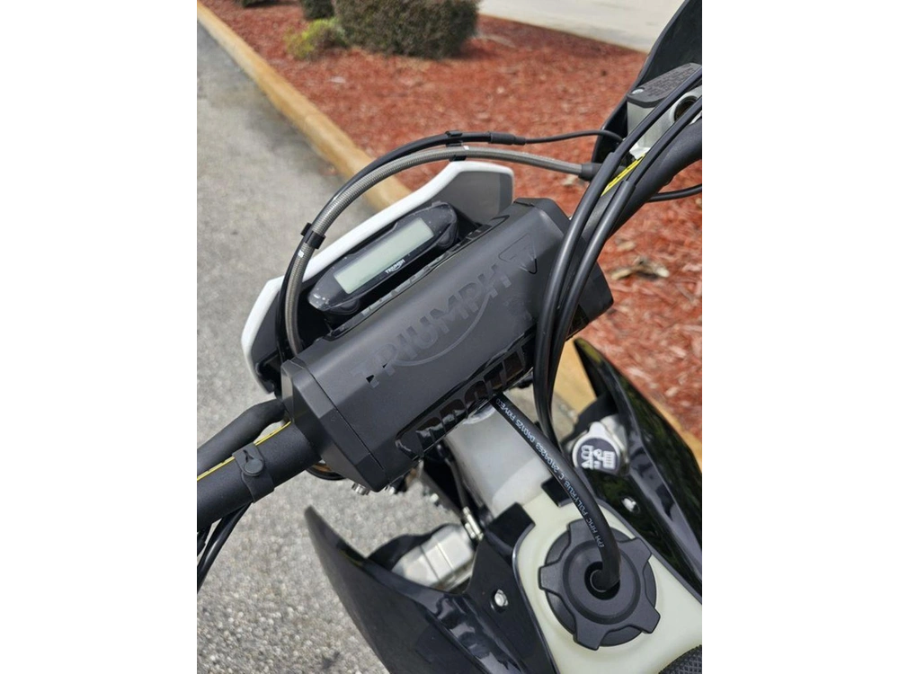 2026 Triumph Tf 250-e Jet Black/pure White
