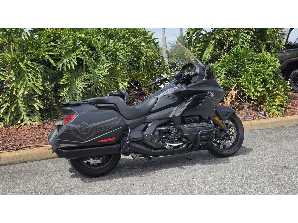2025 Honda Gold Wing 50th Anniversary Dct