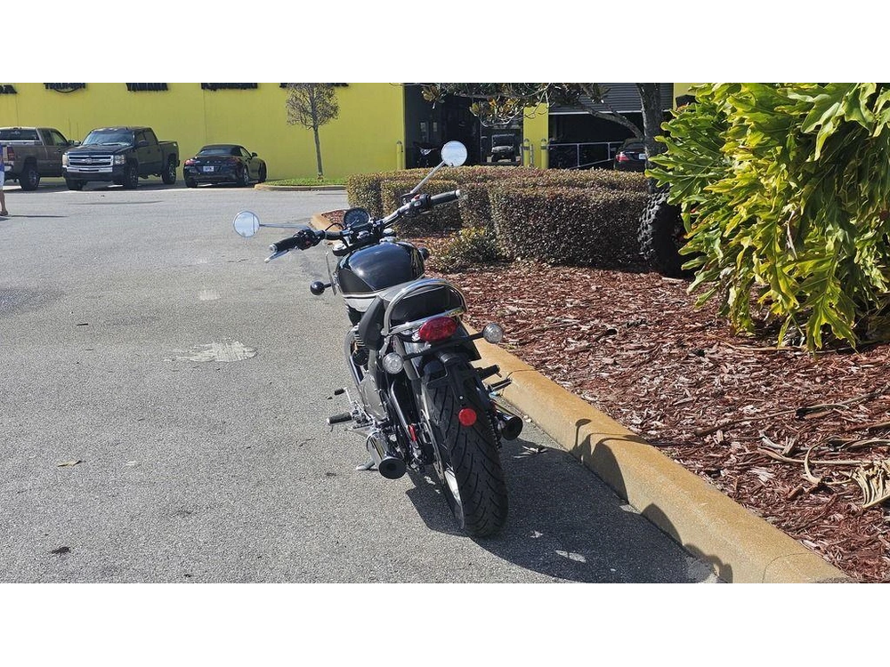 2026 Triumph Bonneville Speedmaster Sapphire Black