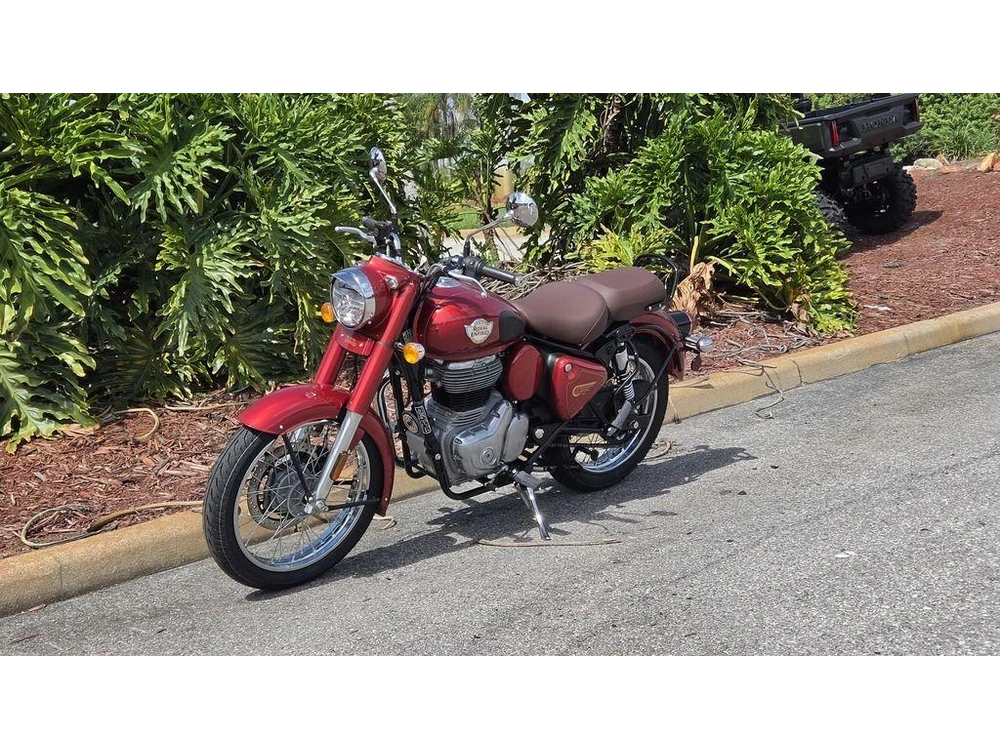 2027 Royal Enfield Classic 350 Madras Red