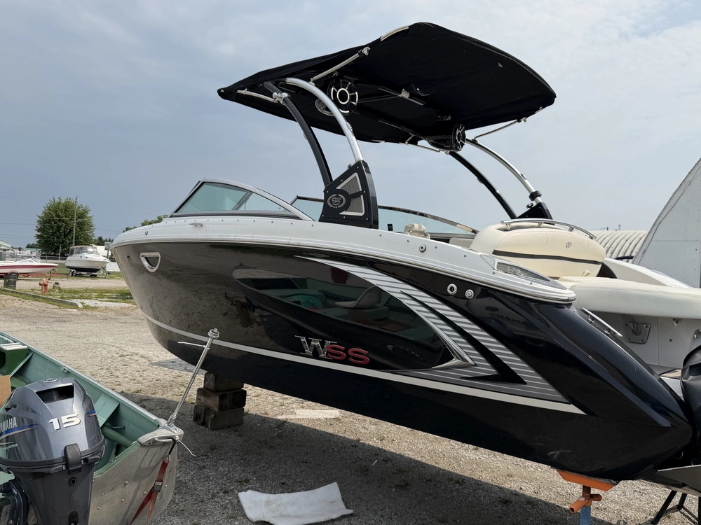2017 Cobalt Boats Wss R5 Surf