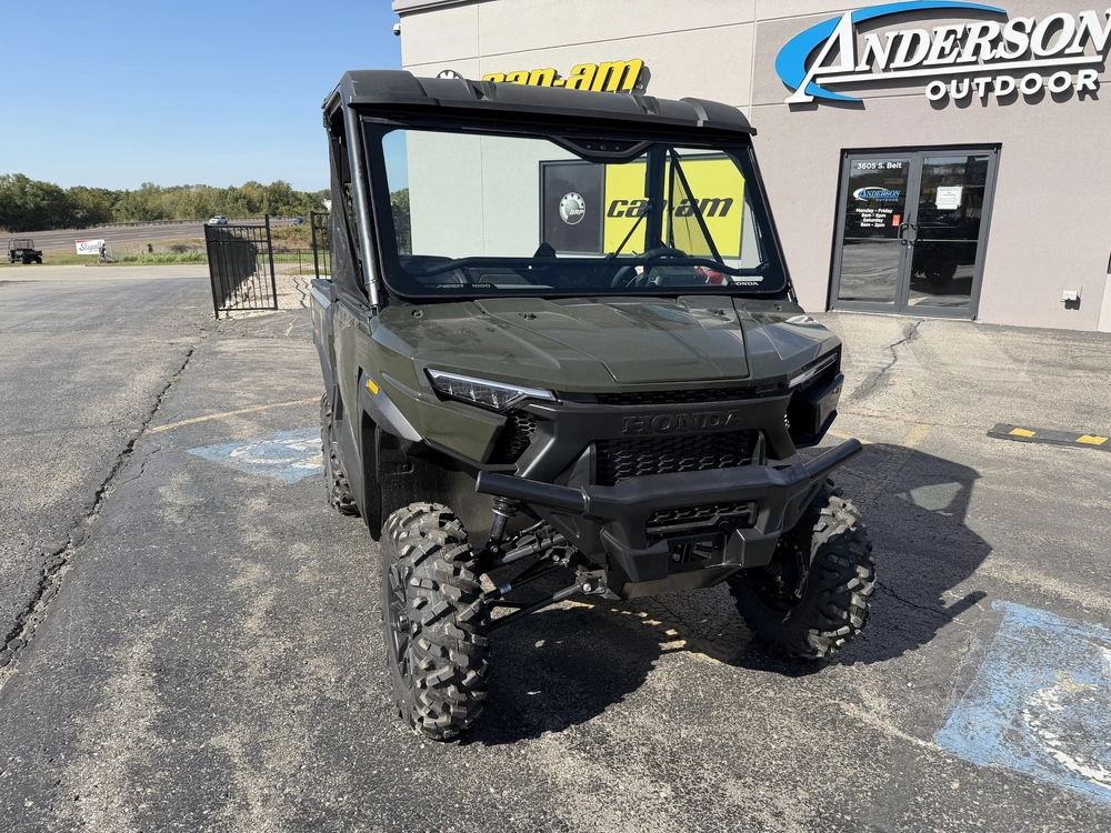 2026 Honda Pioneer 1000 Deluxe