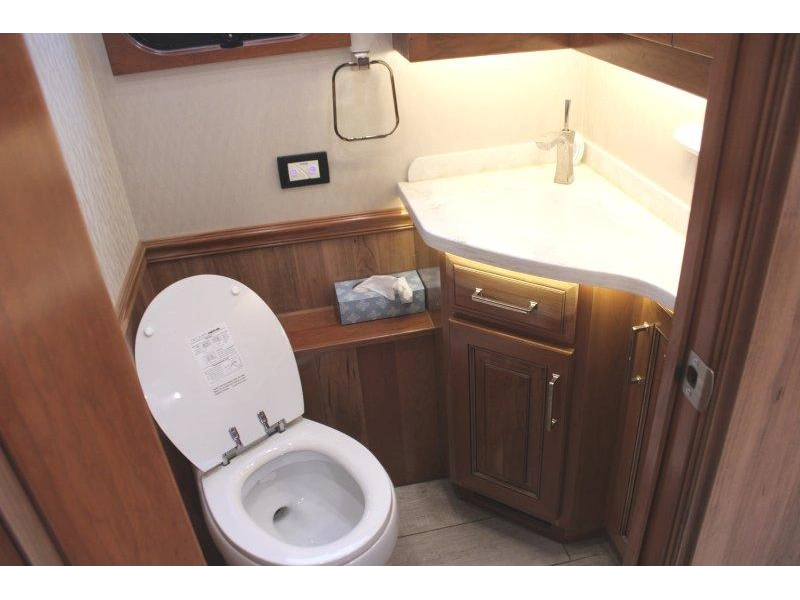 Entegra Coach Anthem 44f 2020 alt
