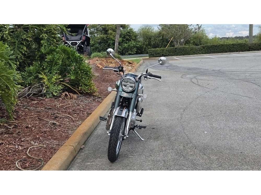 2027 Royal Enfield Classic 350 Emerald Green