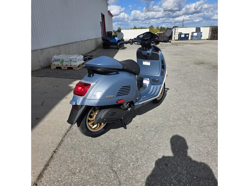 Vespa GTV Officina 8 310 2027