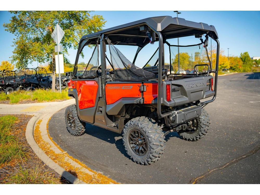 2026 Honda Pioneer 1000-5 Deluxe