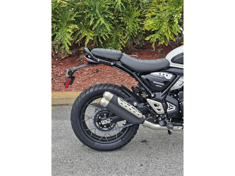 2026 Triumph Scrambler 400 Xc Vanilla White