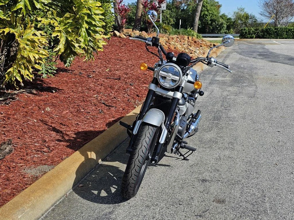 2024 Royal Enfield Super Meteor 650 Interstellar Grey