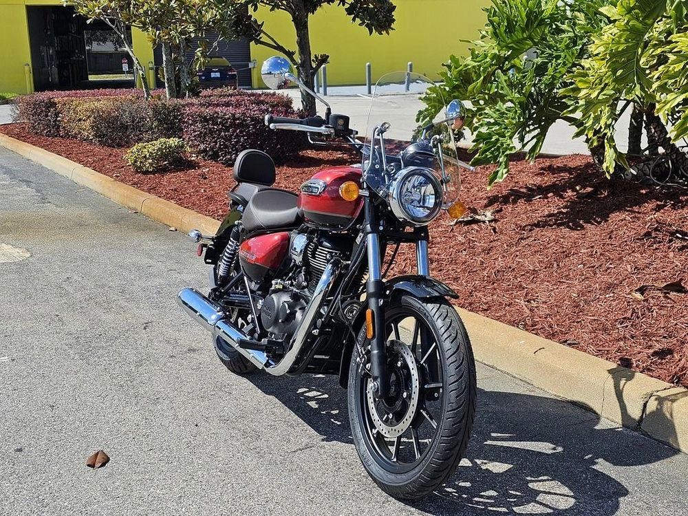 2024 Royal Enfield Meteor 350 Supernova Red